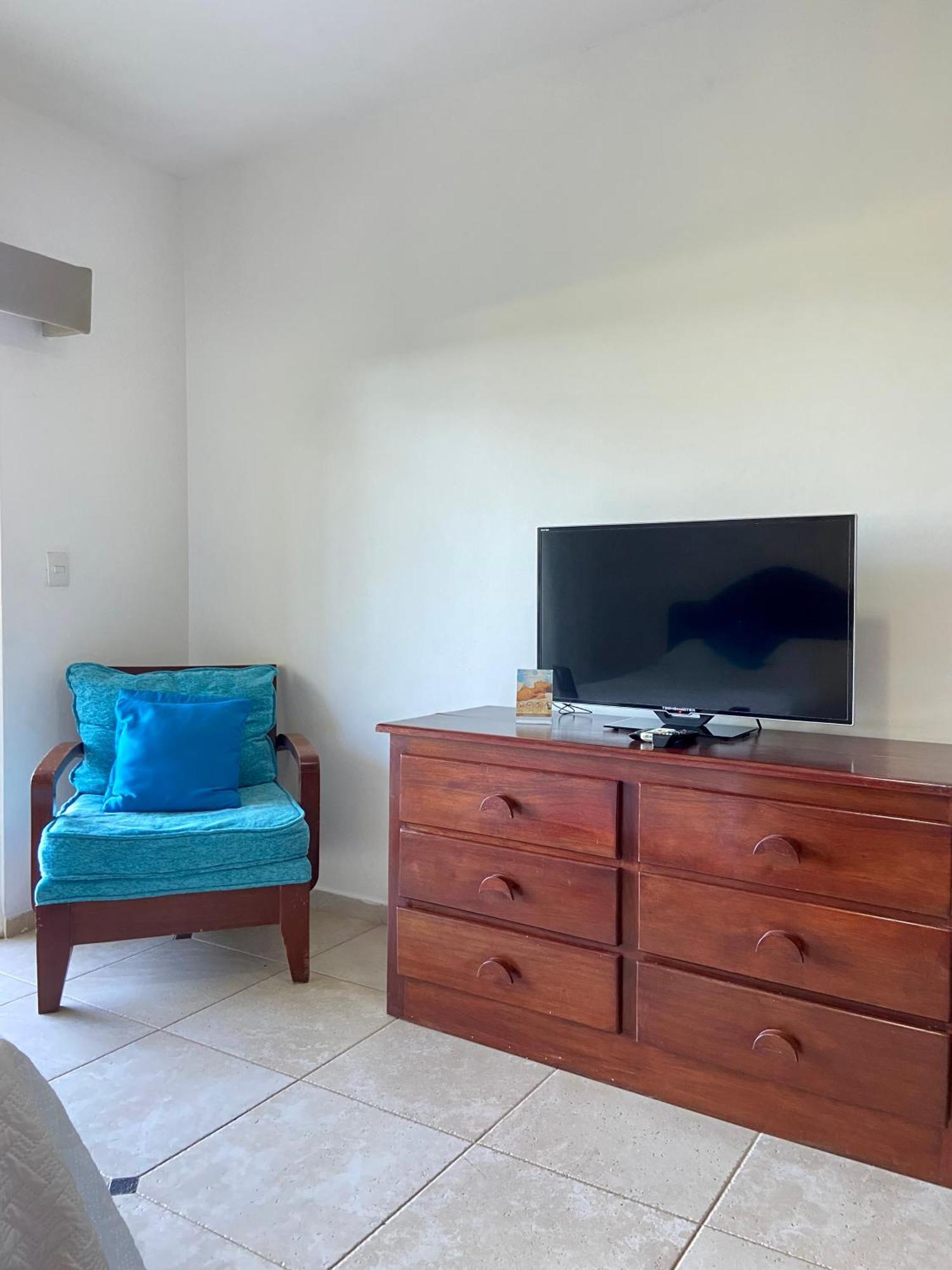 Agualina Kite Hotel Oceanfront Apartments Cabarete Exterior photo